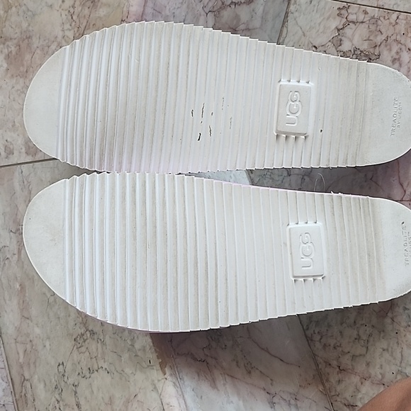 UGG sandals - Picture 3 of 6